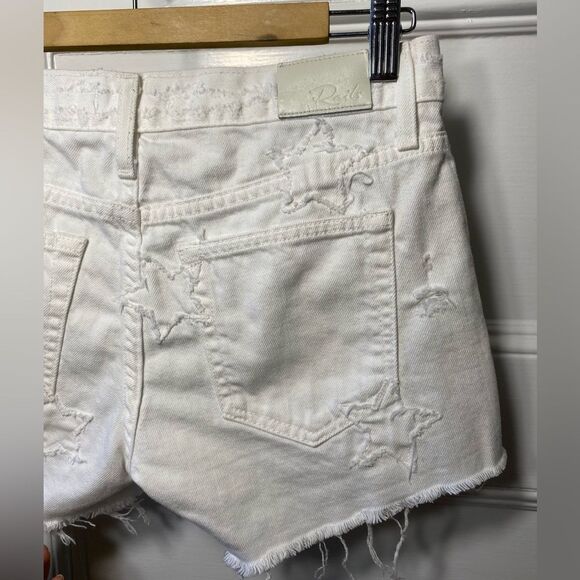 RAILS Logan Star Pattern Distressed Denim Shorts White Sz 24 - Picture 9 of 12